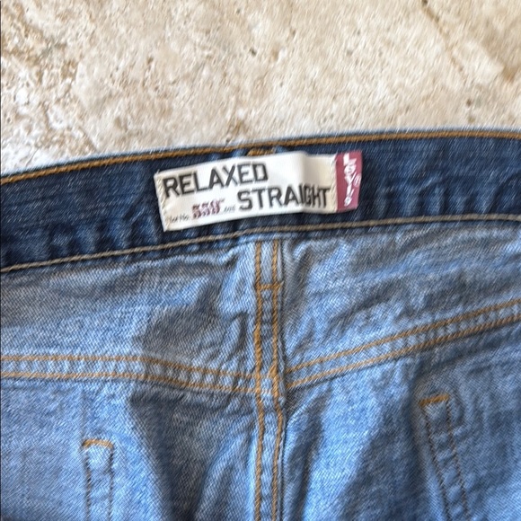 Signature by Levi Strauss Relaxed Blue Jeans with Lived-In Look - Picture 2 of 5